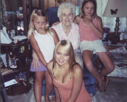 Taylor, Amber, Grandma,Marissa